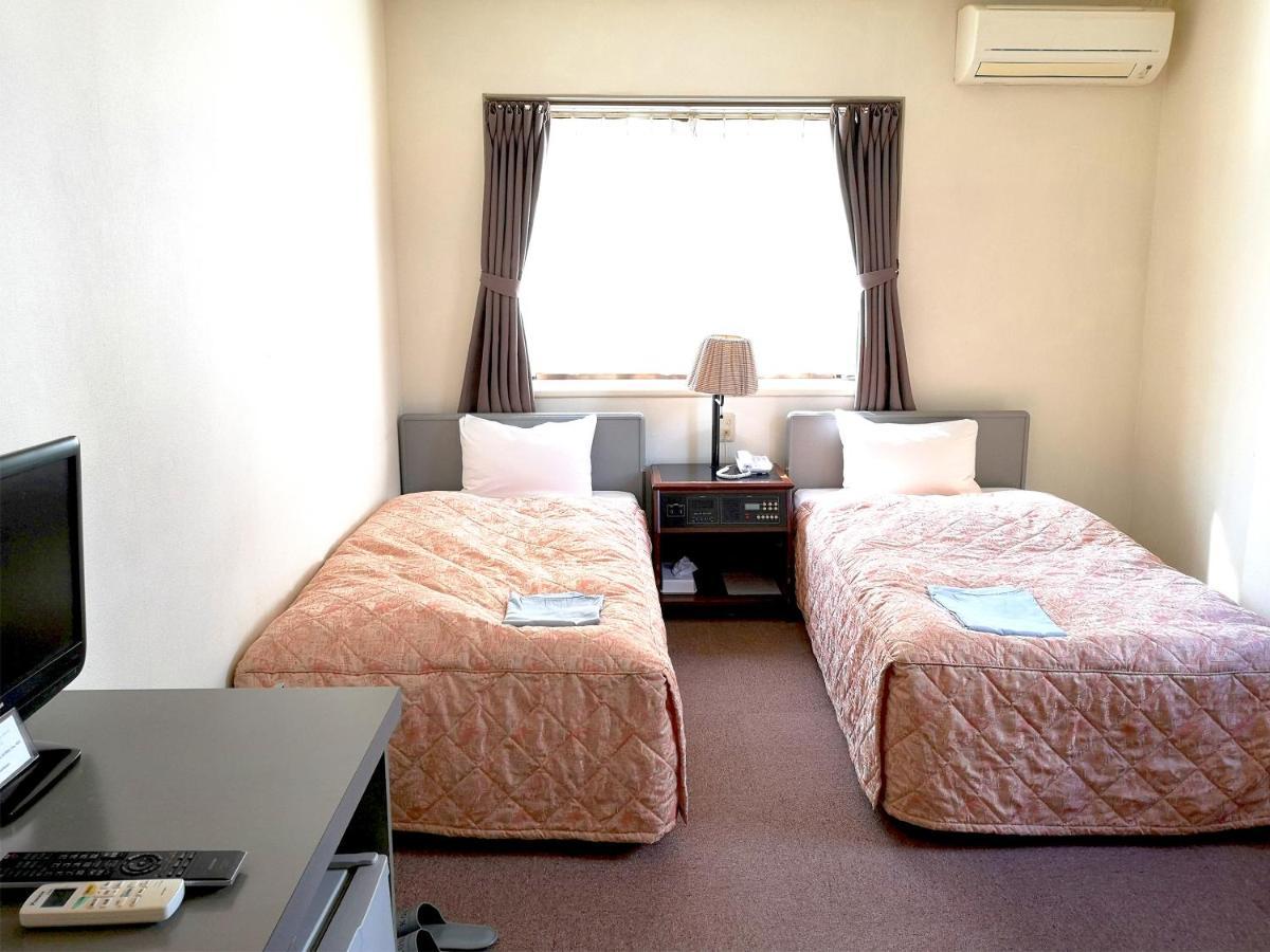 פוג'י Business Hotel Konen מראה חיצוני תמונה
