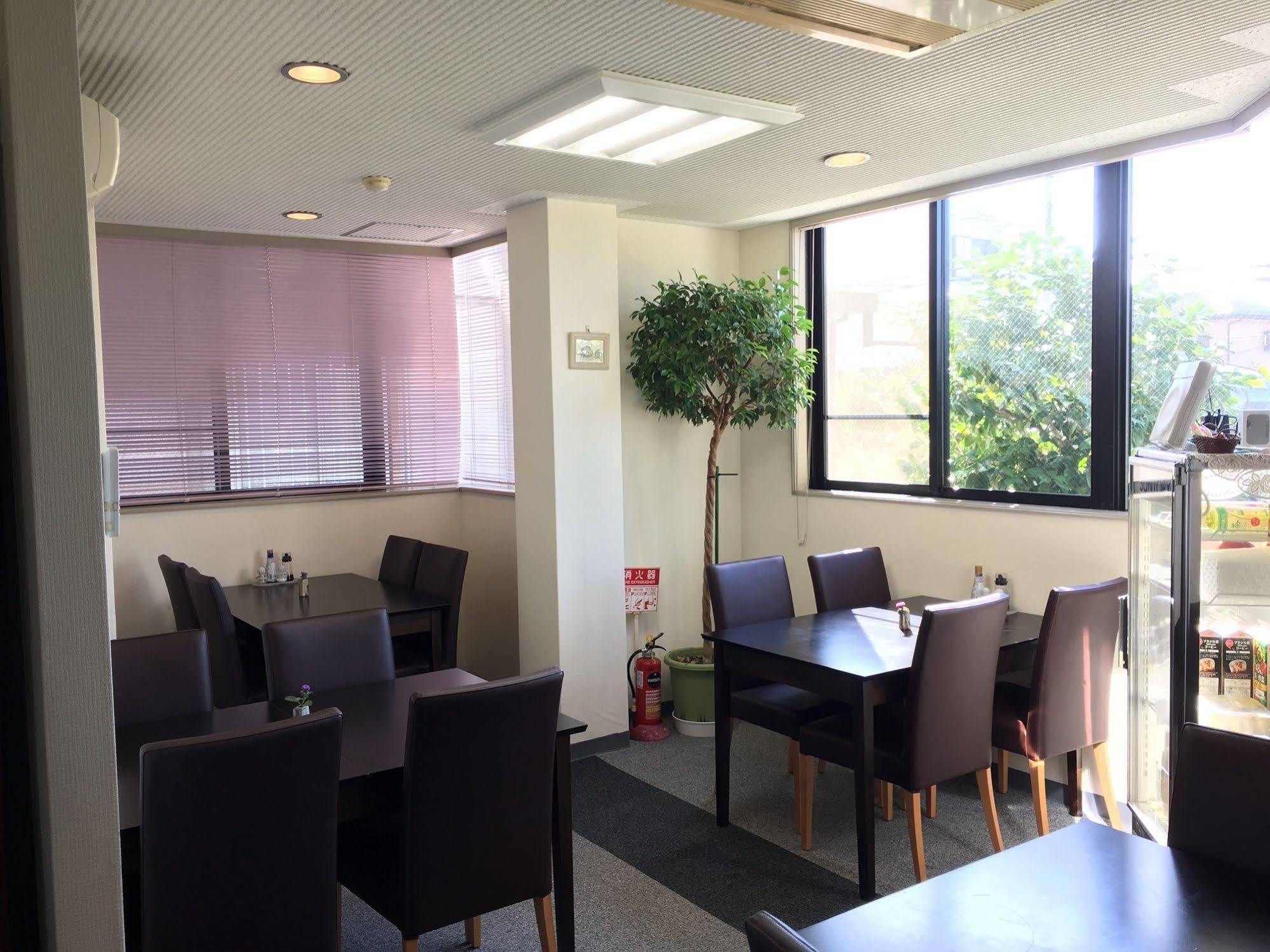 פוג'י Business Hotel Konen מראה חיצוני תמונה