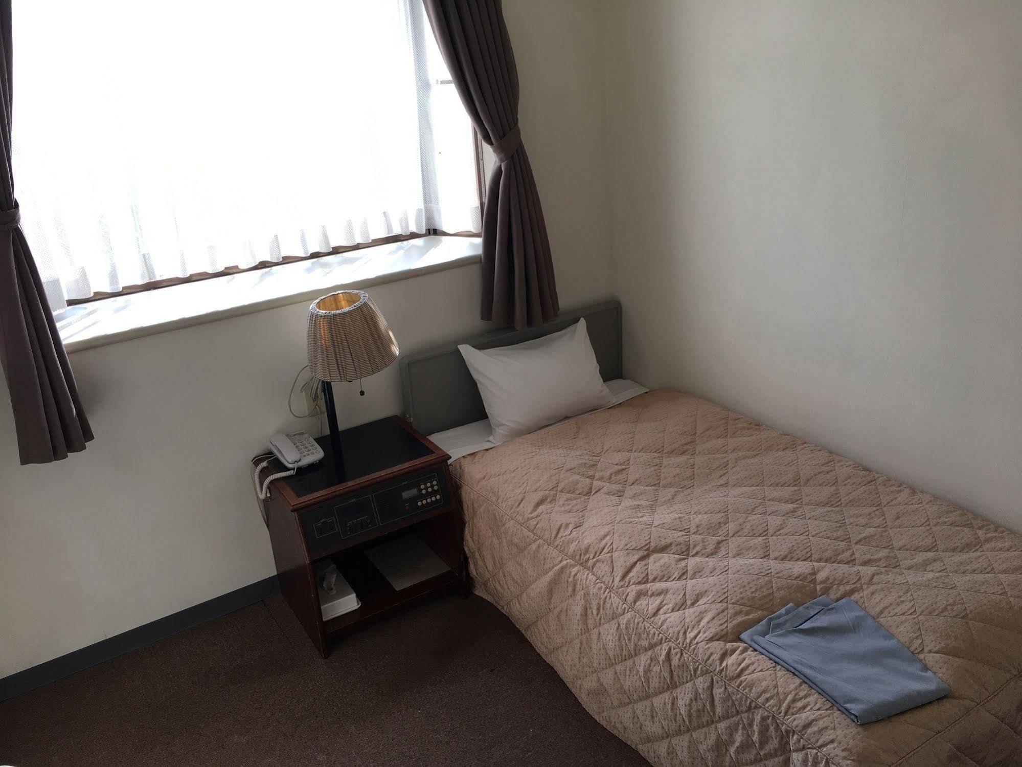 פוג'י Business Hotel Konen מראה חיצוני תמונה