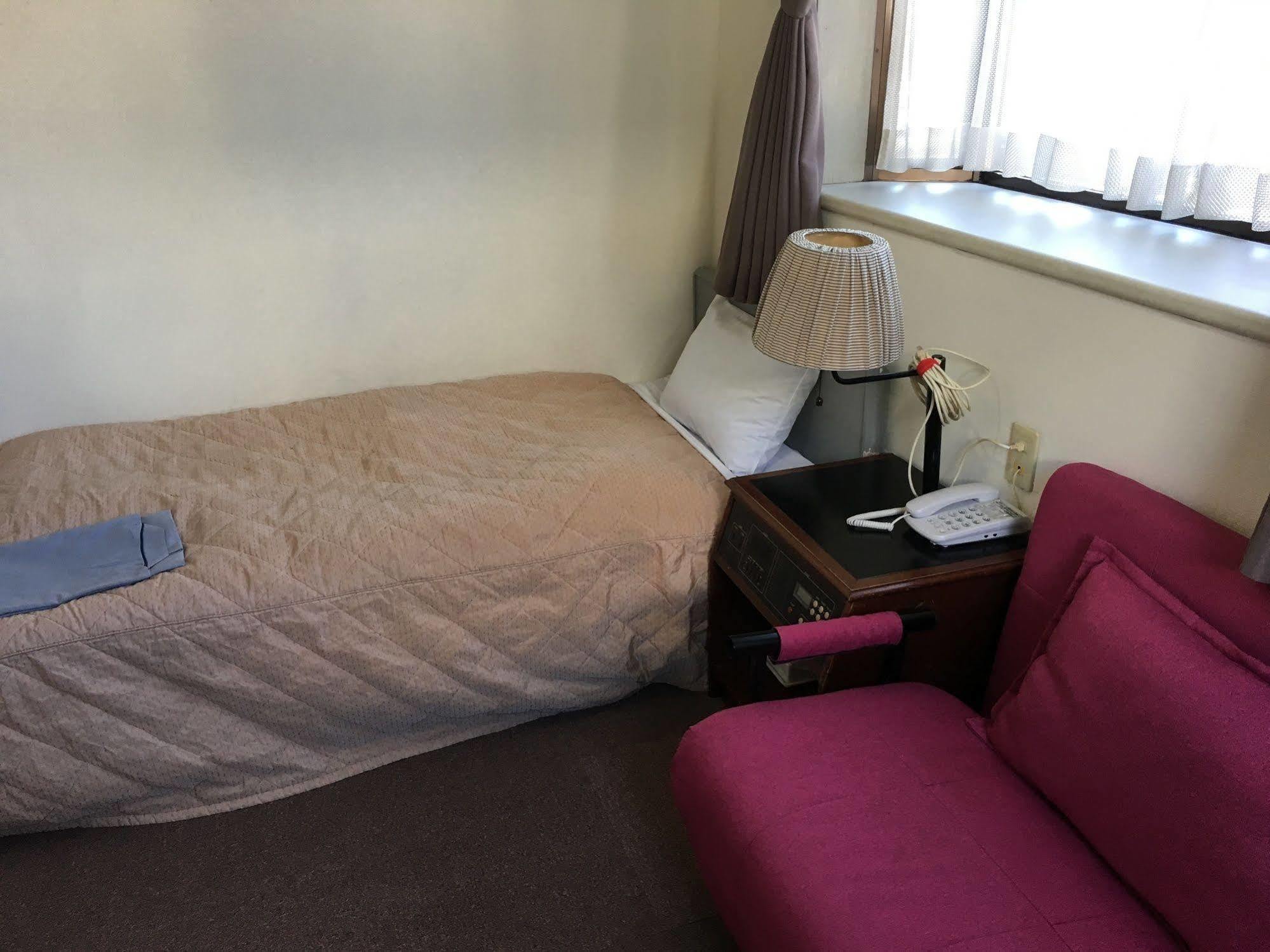 פוג'י Business Hotel Konen מראה חיצוני תמונה